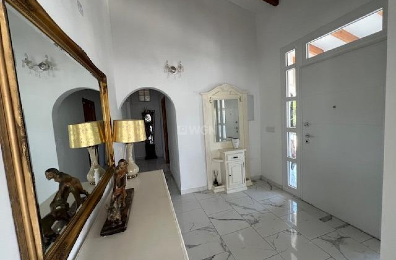 Resale - Villa - Dolores - Comunidad Valenciana