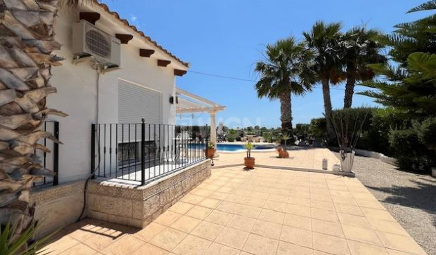 Resale - Villa - Dolores - Comunidad Valenciana