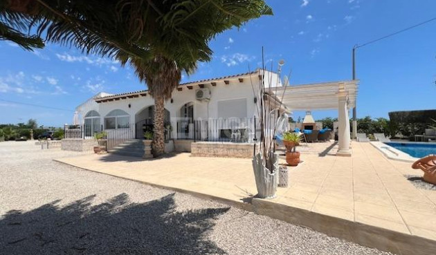 Resale - Villa - Dolores - Comunidad Valenciana