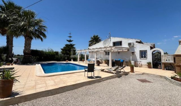 Resale - Villa - Dolores - Comunidad Valenciana