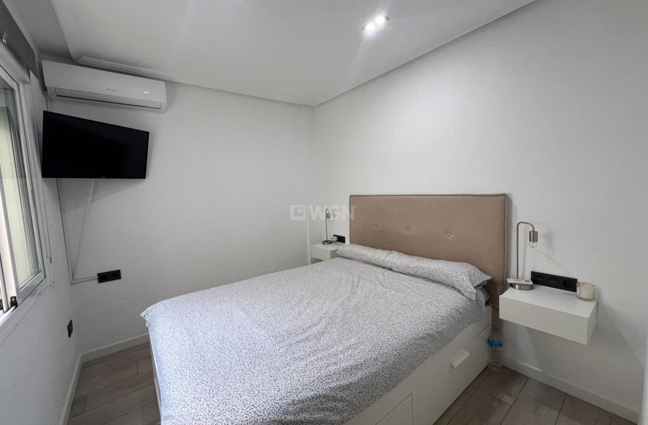 Odsprzedaż - Mieszkanie w bloku - Dolores - Comunidad Valenciana