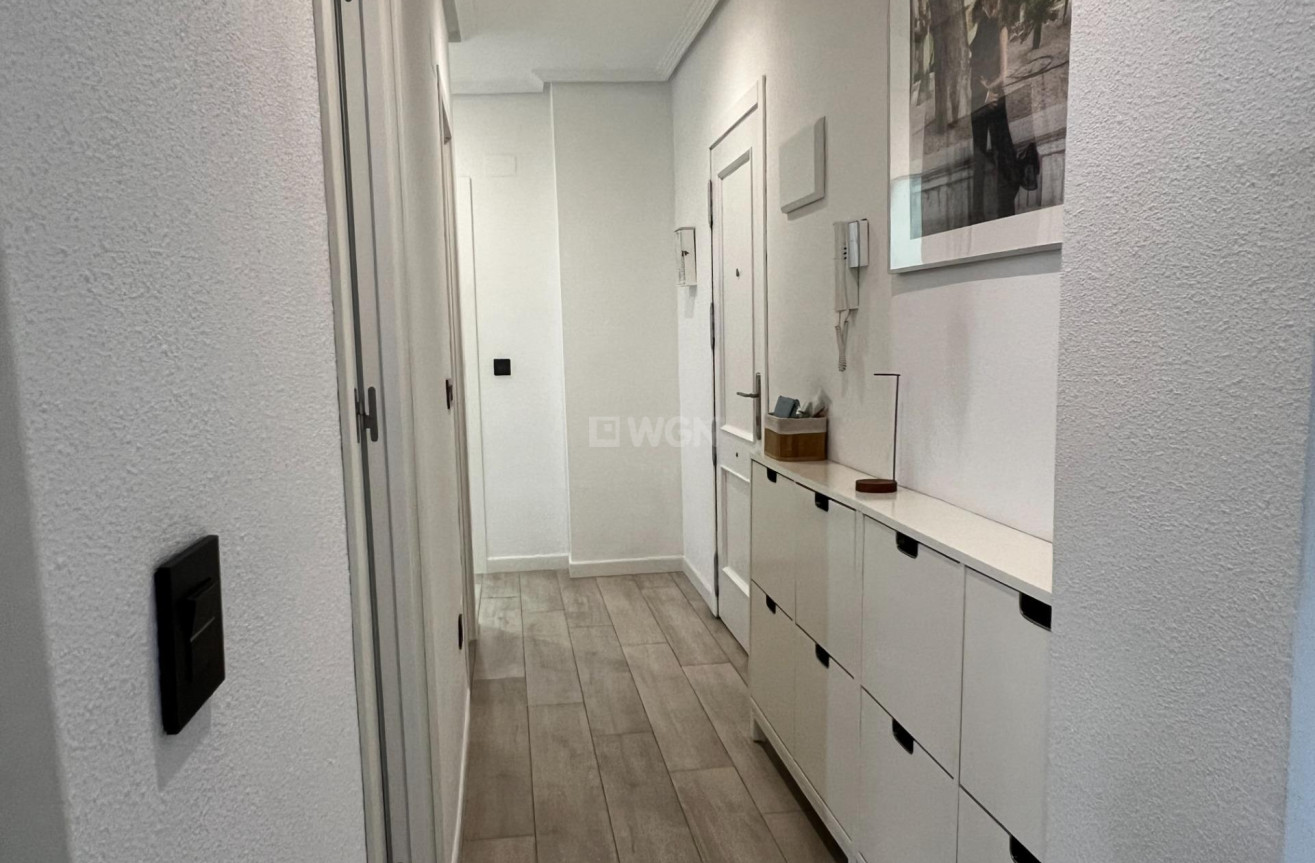 Odsprzedaż - Mieszkanie w bloku - Dolores - Comunidad Valenciana