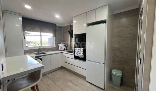 Odsprzedaż - Mieszkanie w bloku - Dolores - Comunidad Valenciana