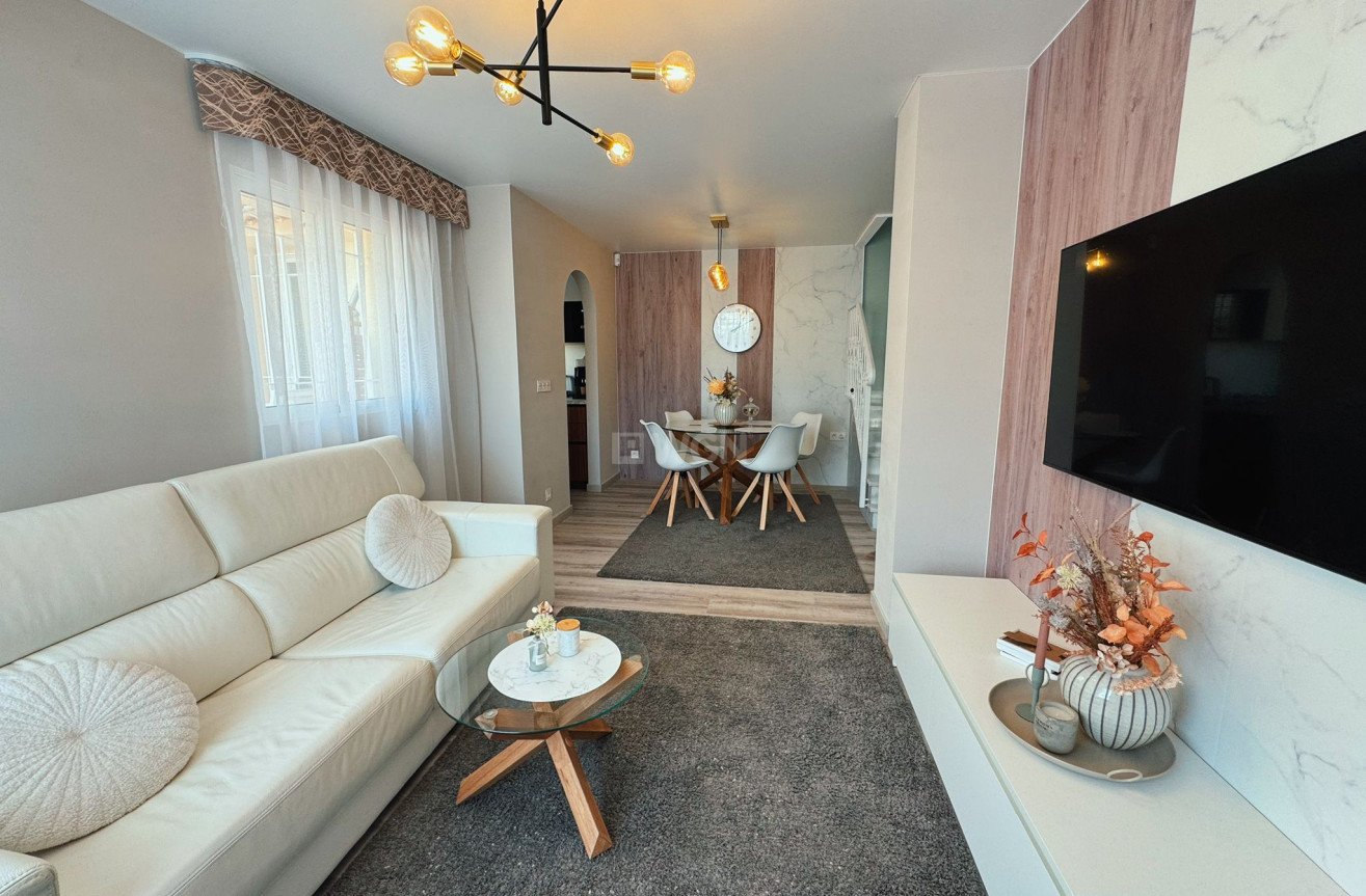 Odsprzedaż - Kamienica - Ciudad Quesada - Costa Blanca