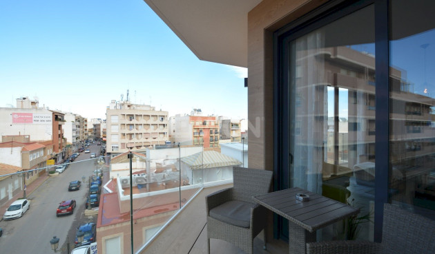 Odsprzedaż - Mieszkanie w bloku - Guardamar del Segura - Costa Blanca