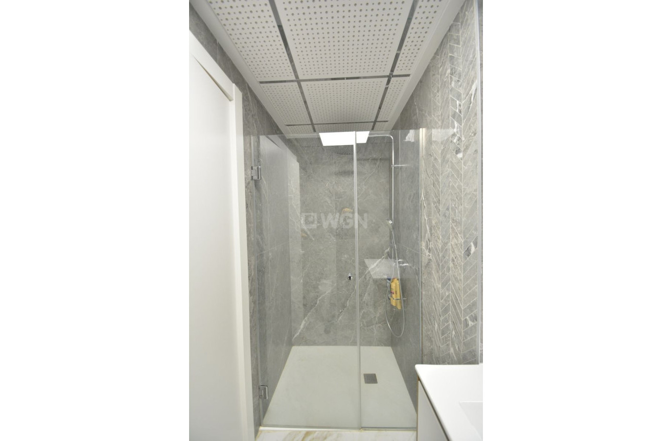 Odsprzedaż - Mieszkanie w bloku - Guardamar del Segura - Costa Blanca