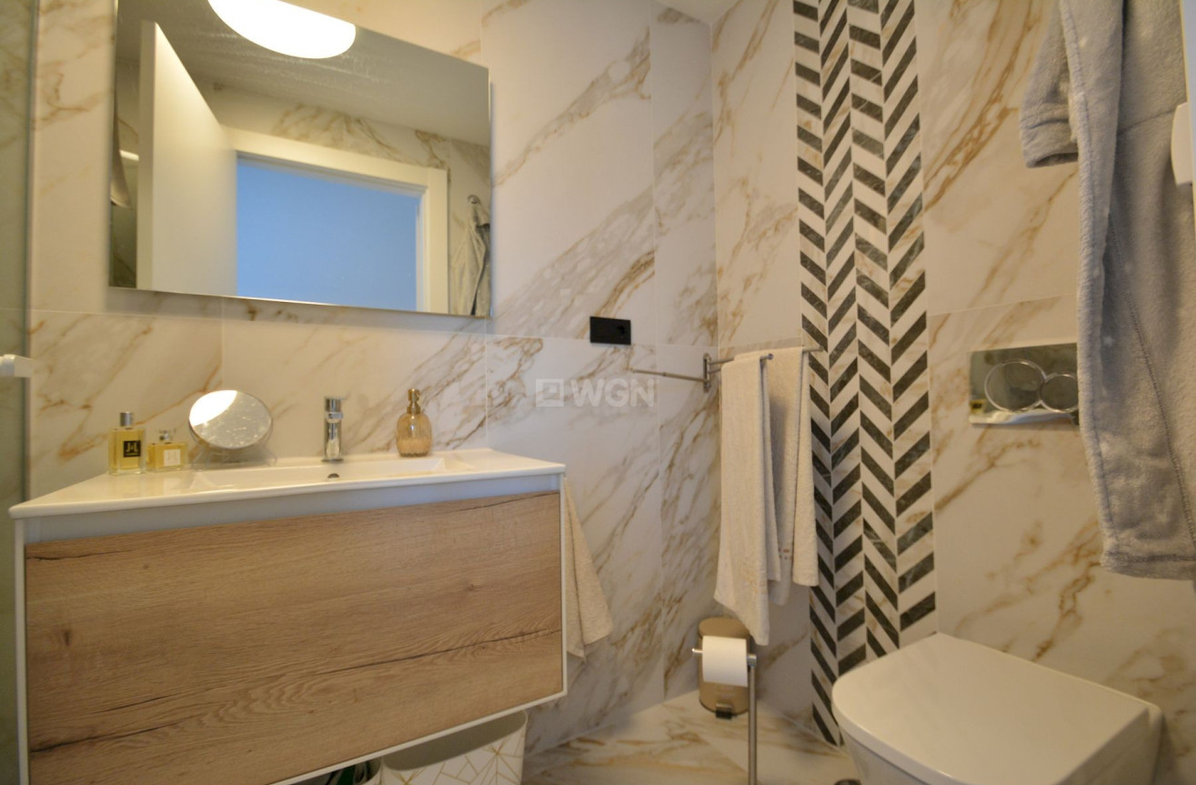 Odsprzedaż - Mieszkanie w bloku - Guardamar del Segura - Costa Blanca