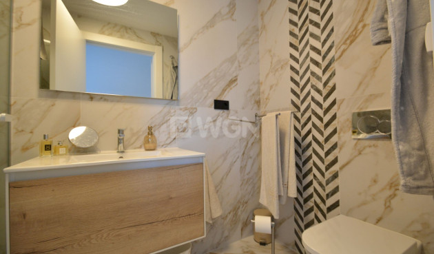 Odsprzedaż - Mieszkanie w bloku - Guardamar del Segura - Costa Blanca