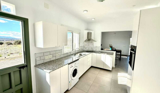 Reventa - Villa - Fortuna - Inland