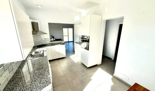 Reventa - Villa - Fortuna - Inland