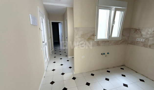 Wiederverkauf - Wohnung - Torrevieja - Centro