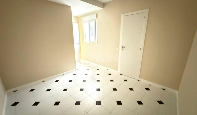 Wiederverkauf - Wohnung - Torrevieja - Centro