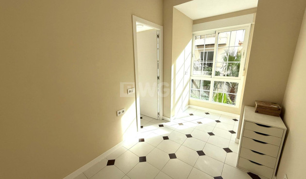 Wiederverkauf - Wohnung - Torrevieja - Centro