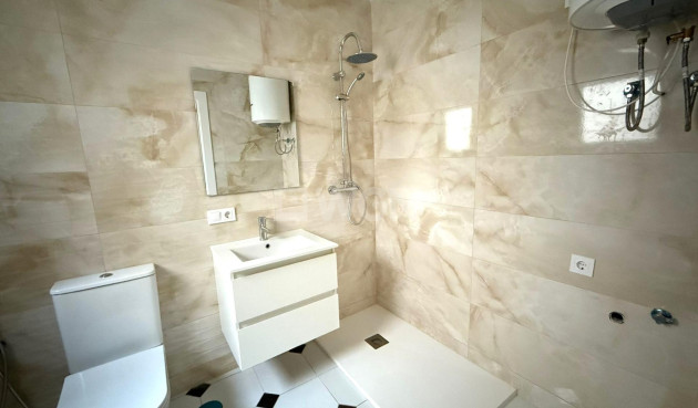Wiederverkauf - Wohnung - Torrevieja - Centro