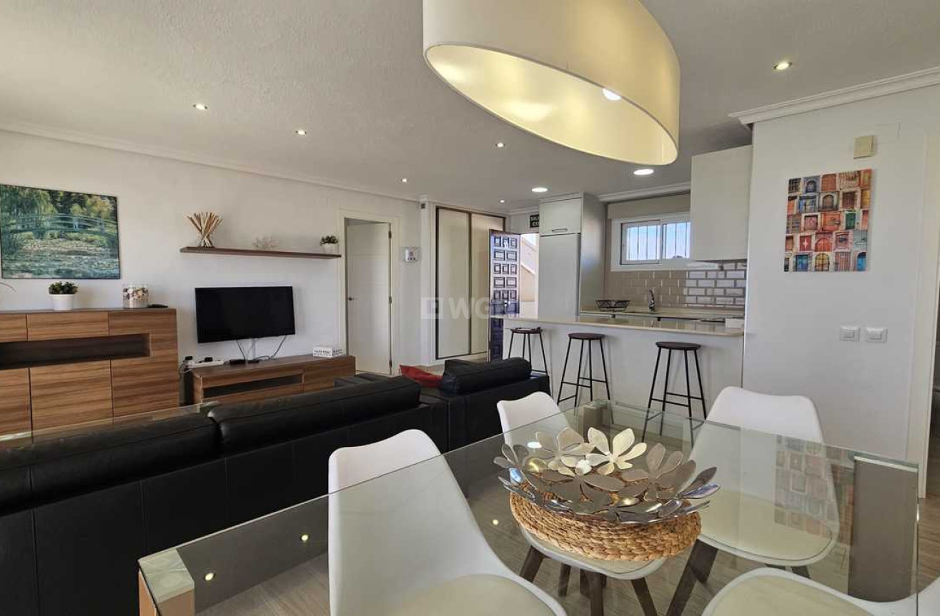 Resale - Apartment / flat - Mil Palmeras - Costa Blanca