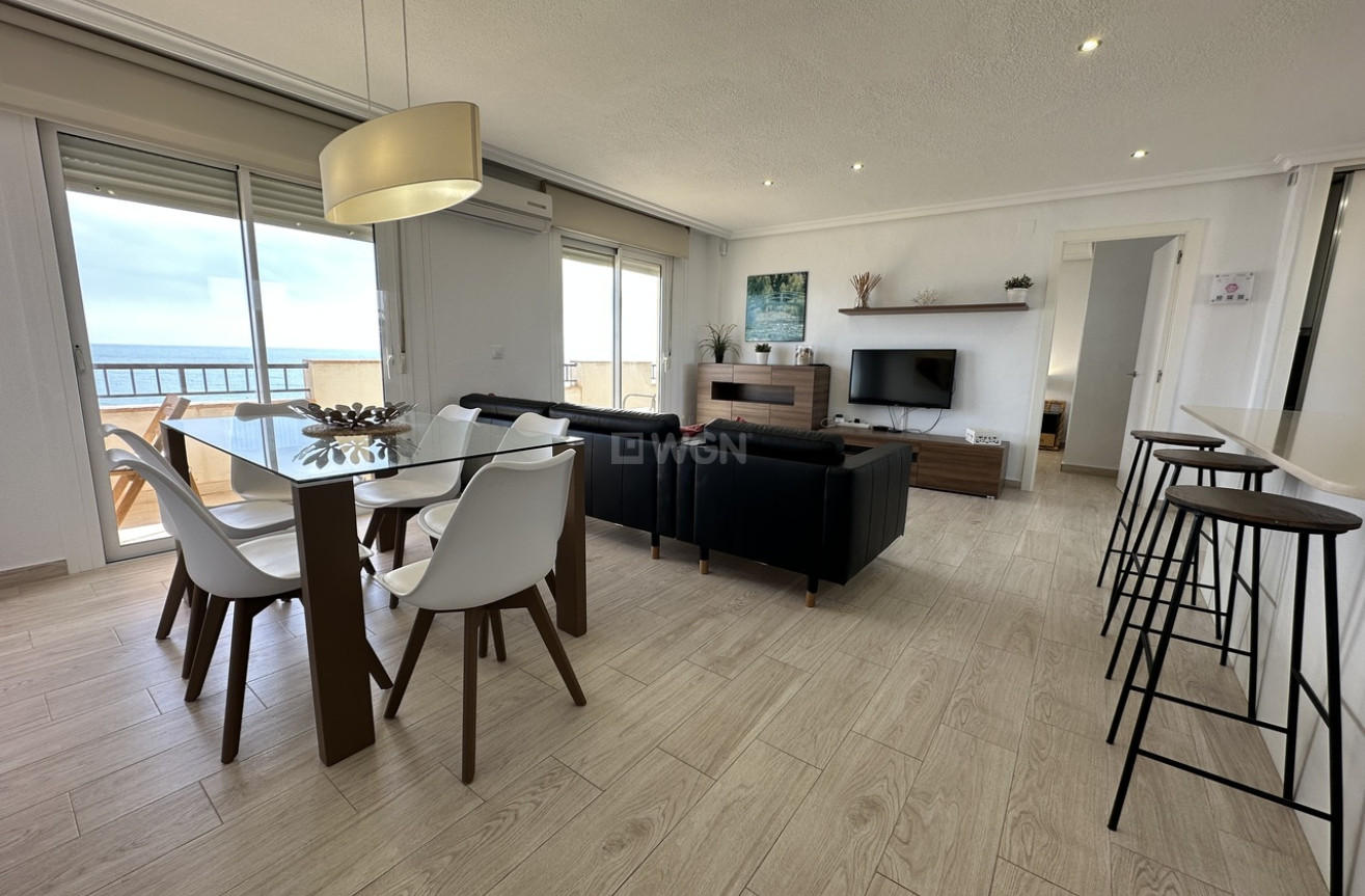 Resale - Apartment / flat - Mil Palmeras - Costa Blanca
