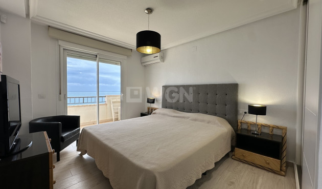 Resale - Apartment / flat - Mil Palmeras - Costa Blanca