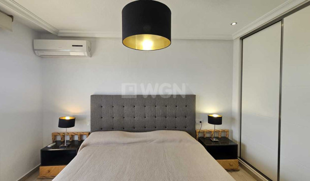 Resale - Apartment / flat - Mil Palmeras - Costa Blanca