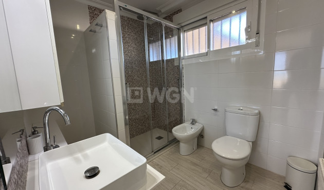 Resale - Apartment / flat - Mil Palmeras - Costa Blanca