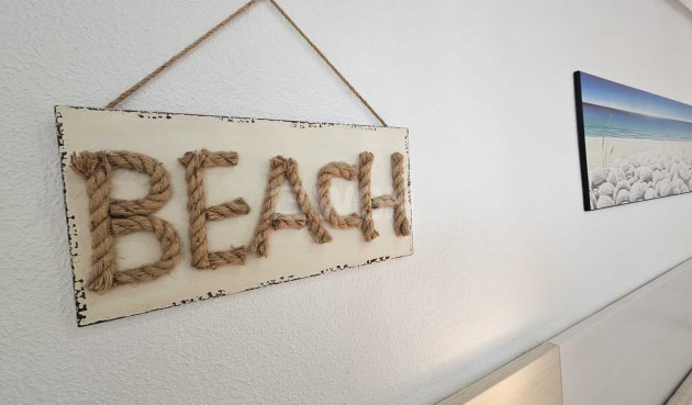 Resale - Apartment / flat - Mil Palmeras - Costa Blanca