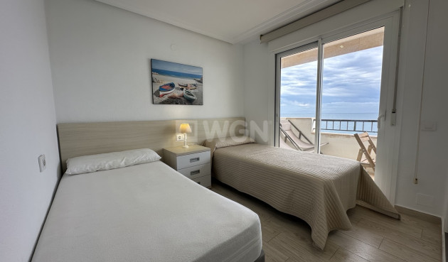 Resale - Apartment / flat - Mil Palmeras - Costa Blanca