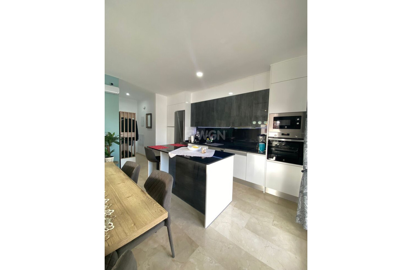 Reventa - Apartamento / piso - Dehesa de Campoamor - Las Filipinas