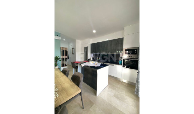 Reventa - Apartamento / piso - Dehesa de Campoamor - Las Filipinas