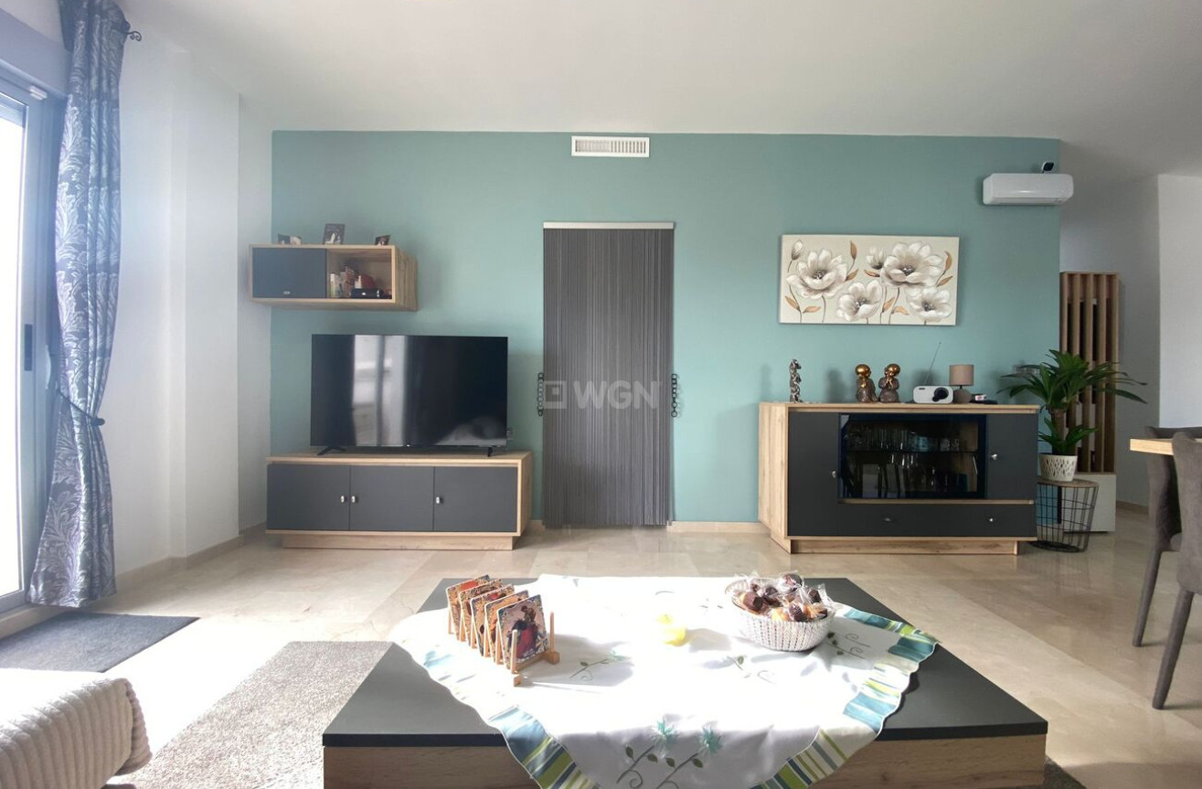 Reventa - Apartamento / piso - Dehesa de Campoamor - Las Filipinas