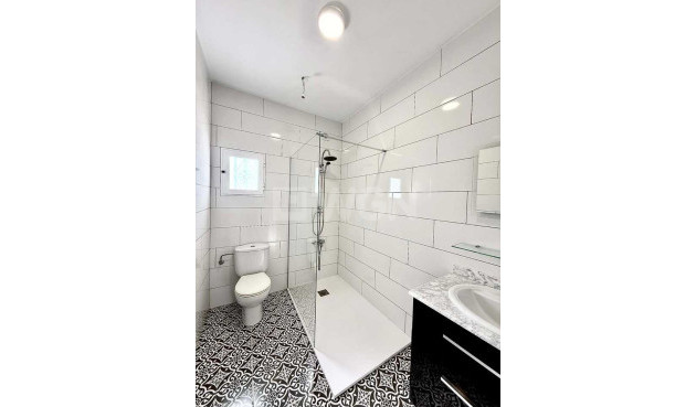 Reventa - Villa - Fortuna - Inland