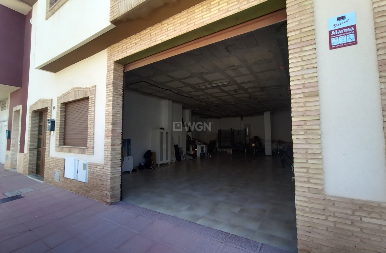 Odsprzedaż - Kamienica - Roldan - Inland