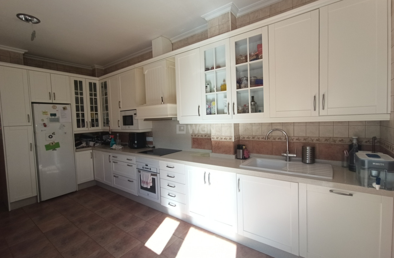 Odsprzedaż - Kamienica - Roldan - Inland