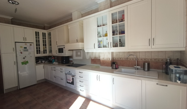 Odsprzedaż - Kamienica - Roldan - Inland