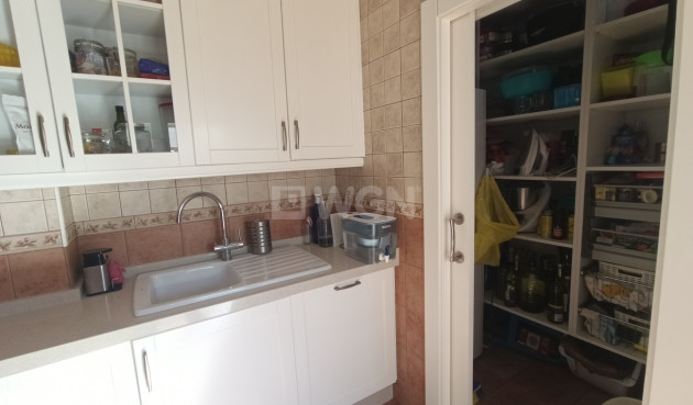 Odsprzedaż - Kamienica - Roldan - Inland