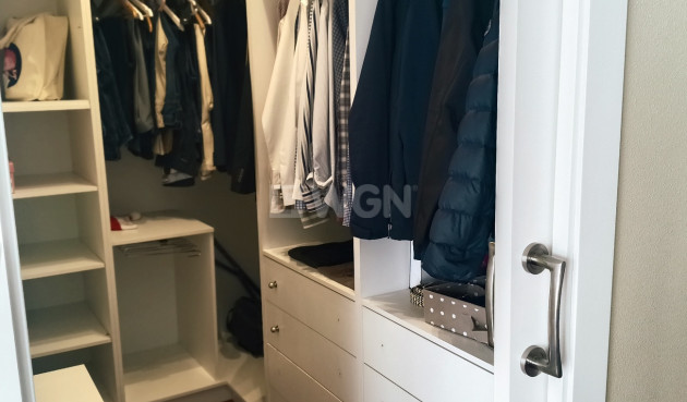 Odsprzedaż - Kamienica - Roldan - Inland