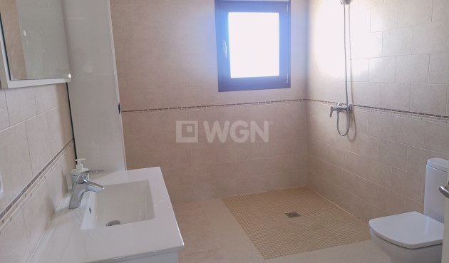 Odsprzedaż - Kamienica - Roldan - Inland