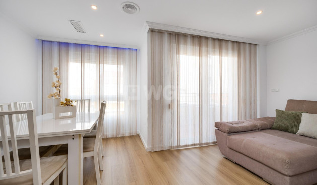 Resale - Apartment / flat - Torrevieja - Centro
