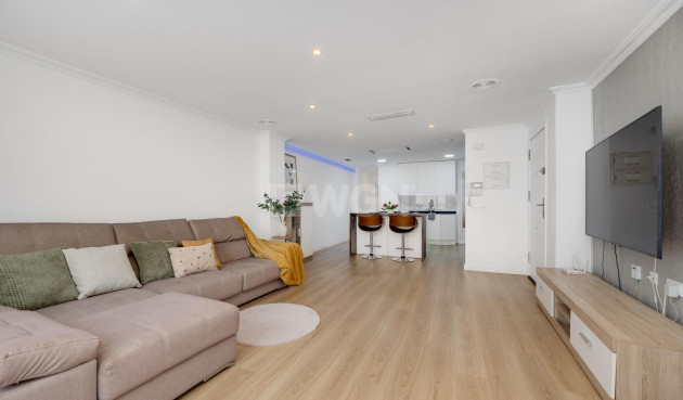 Resale - Apartment / flat - Torrevieja - Centro