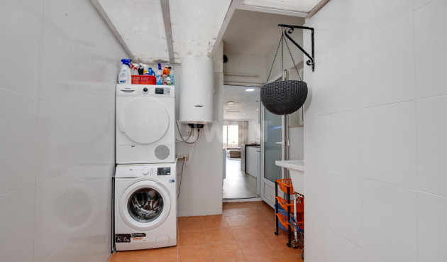 Resale - Apartment / flat - Torrevieja - Centro