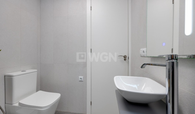 Resale - Apartment / flat - Torrevieja - Centro