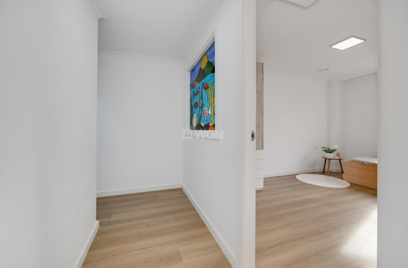 Resale - Apartment / flat - Torrevieja - Centro