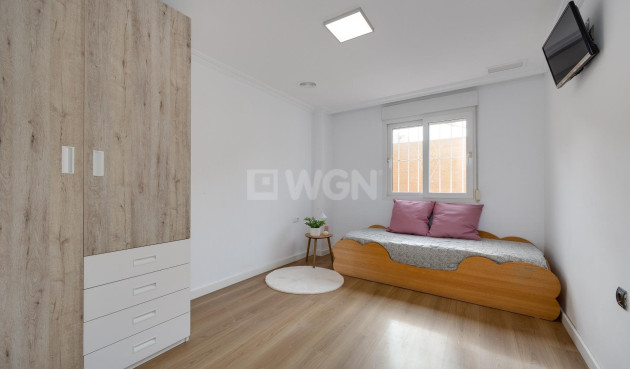 Resale - Apartment / flat - Torrevieja - Centro