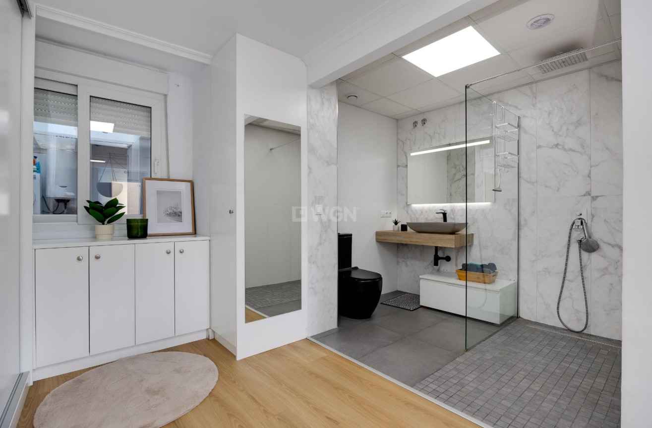 Resale - Apartment / flat - Torrevieja - Centro