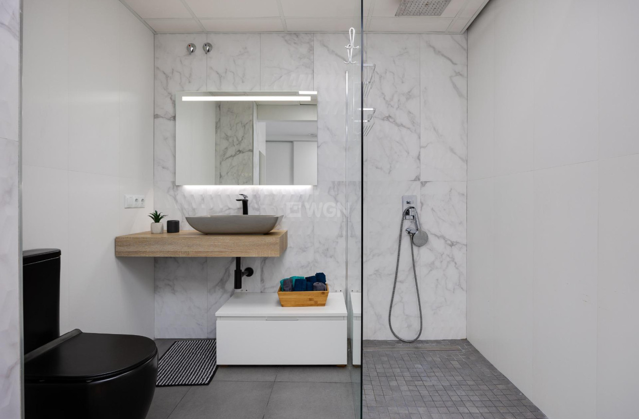 Resale - Apartment / flat - Torrevieja - Centro