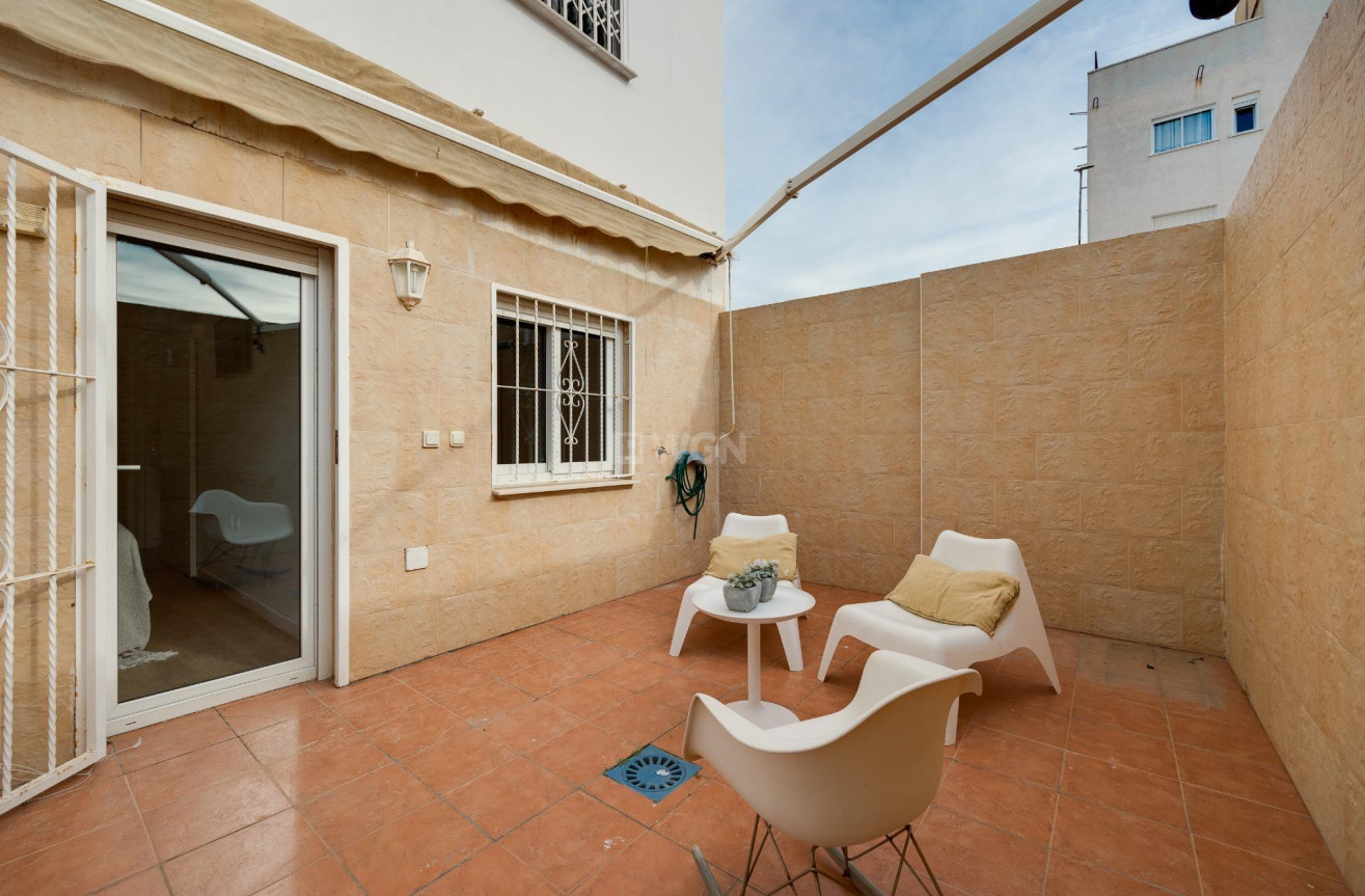 Resale - Apartment / flat - Torrevieja - Centro