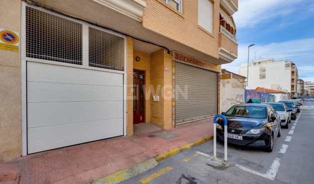 Resale - Apartment / flat - Torrevieja - Centro