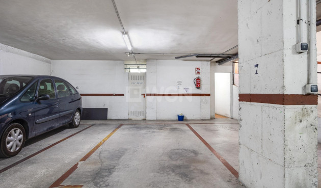 Resale - Apartment / flat - Torrevieja - Centro