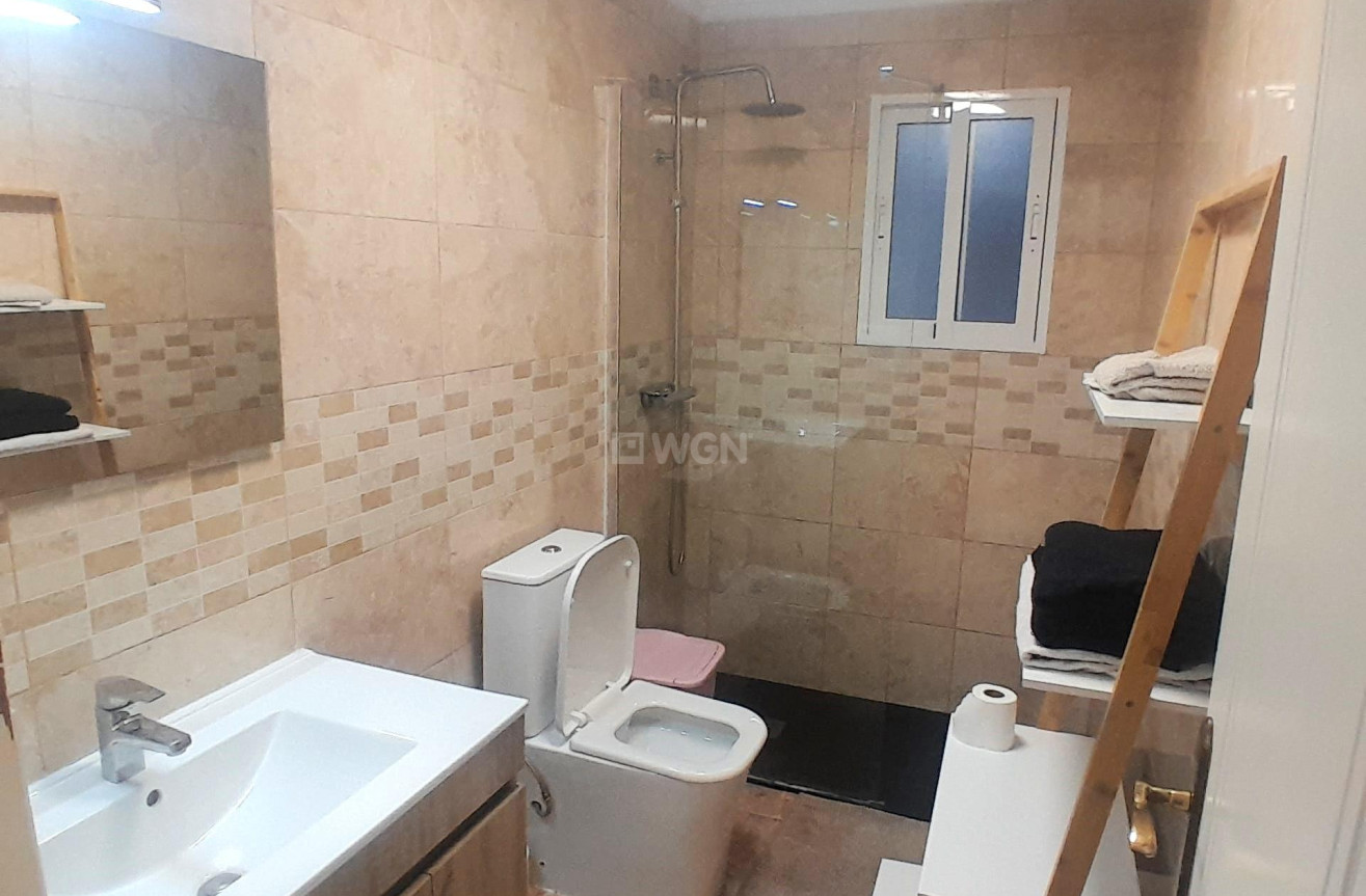 Resale - Apartment / flat - Torrevieja - Centro