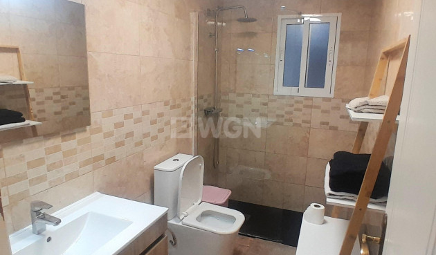 Resale - Apartment / flat - Torrevieja - Centro