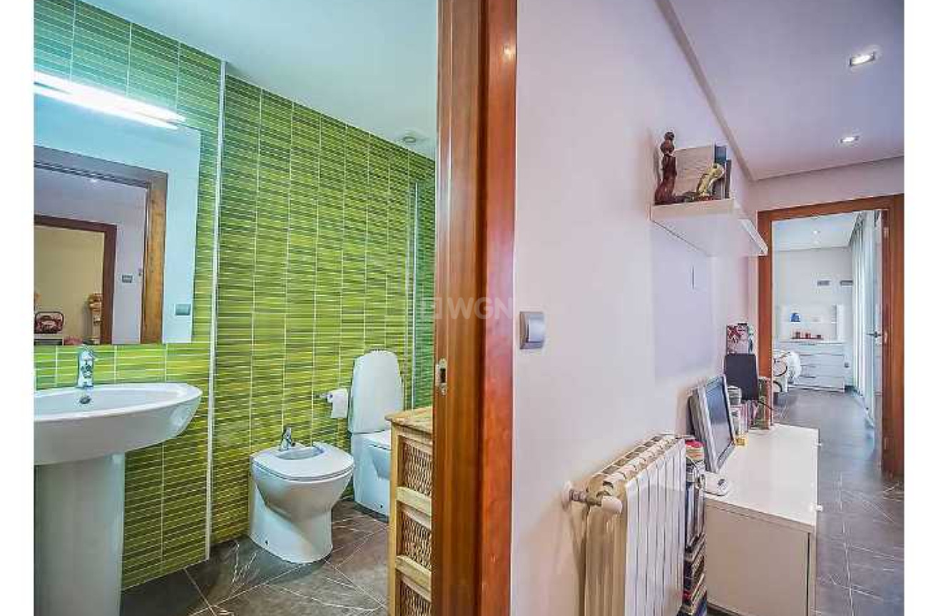 Odsprzedaż - Kamienica - Guardamar del Segura - Costa Blanca