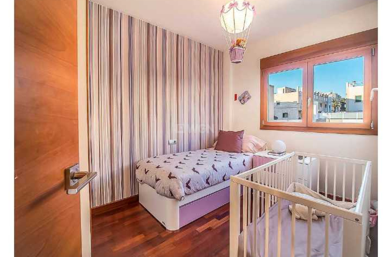 Odsprzedaż - Kamienica - Guardamar del Segura - Costa Blanca